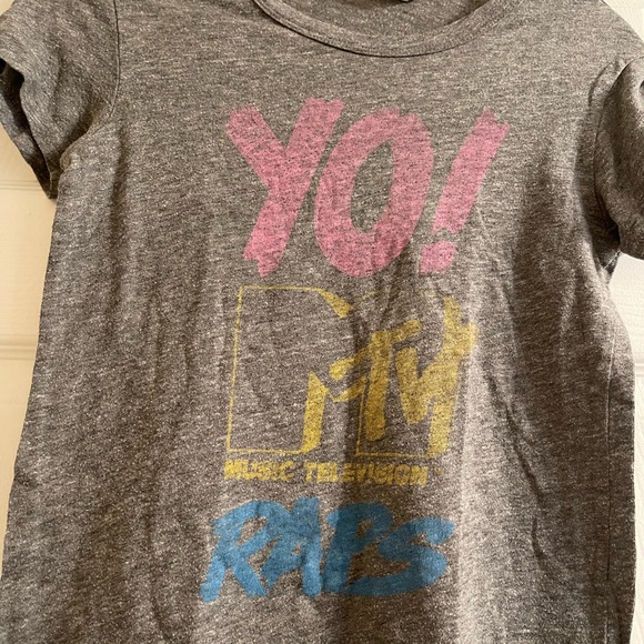 Junk Food Clothing Yo MTV Raps T Shirt - Picture 2 of 3